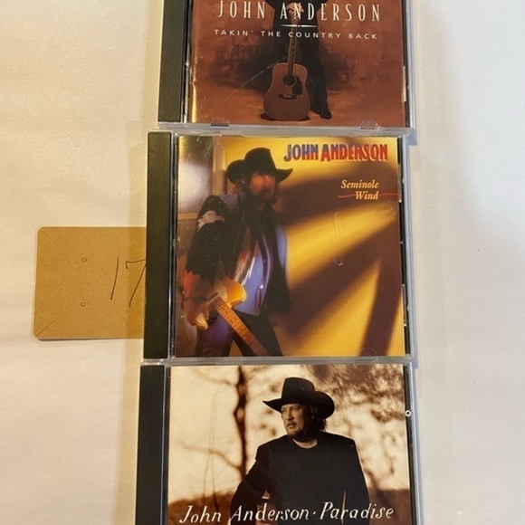 Old country music cds. Some are new. - Picture 14 of 15